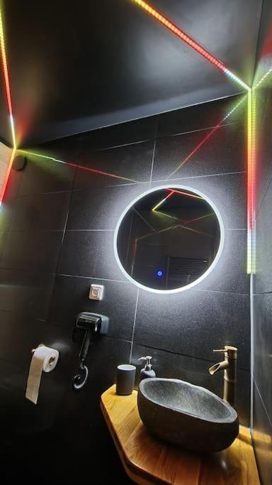 Royalspa Luxueux Appartement Avec Spa Strasbourg Exterior photo